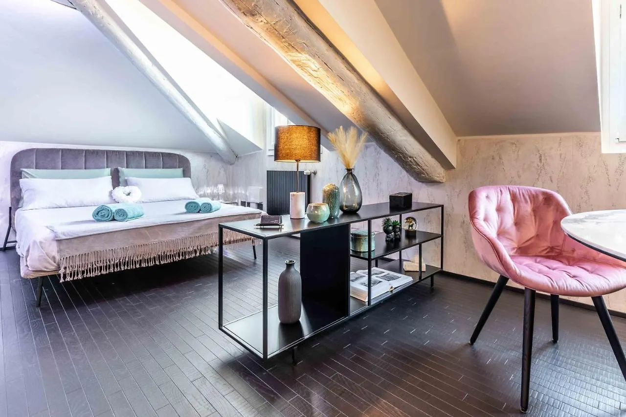 Quadrilatero Della Moda- Luxury Loft In The Heart Of The Fashion District Milano Daire